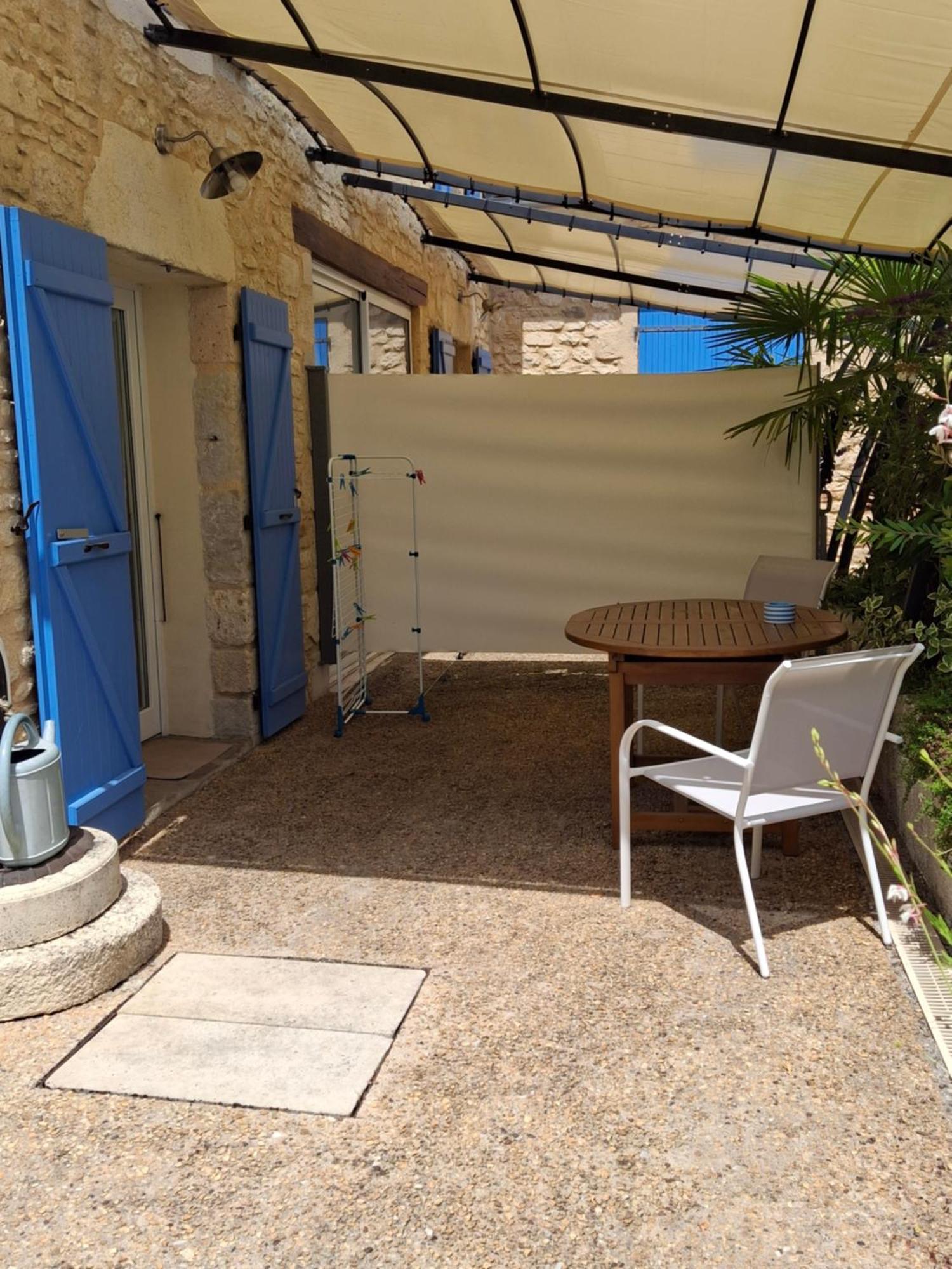 Aux Blanches Pierres Apartment Fumel ภายนอก รูปภาพ